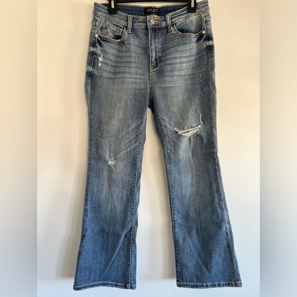 Judy Blue Size 9/29 JB82203LT Demi Bootcut, Distressed, light/medium Blue